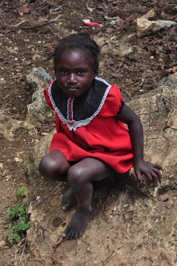 Encontro com criança no caminho até a Citadelle, no norte do Haiti